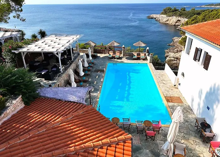 Yalis Hotel