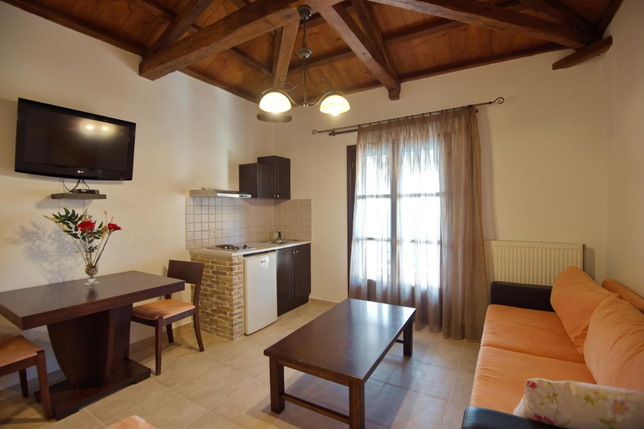 Yalis 4* Votsi (Alonnisos)
