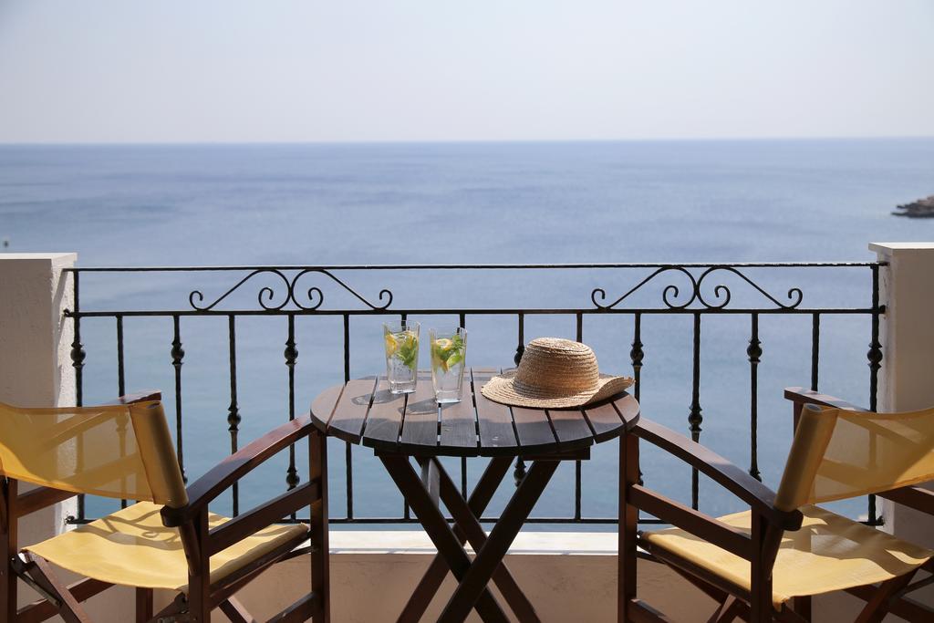 Yalis Βότση
