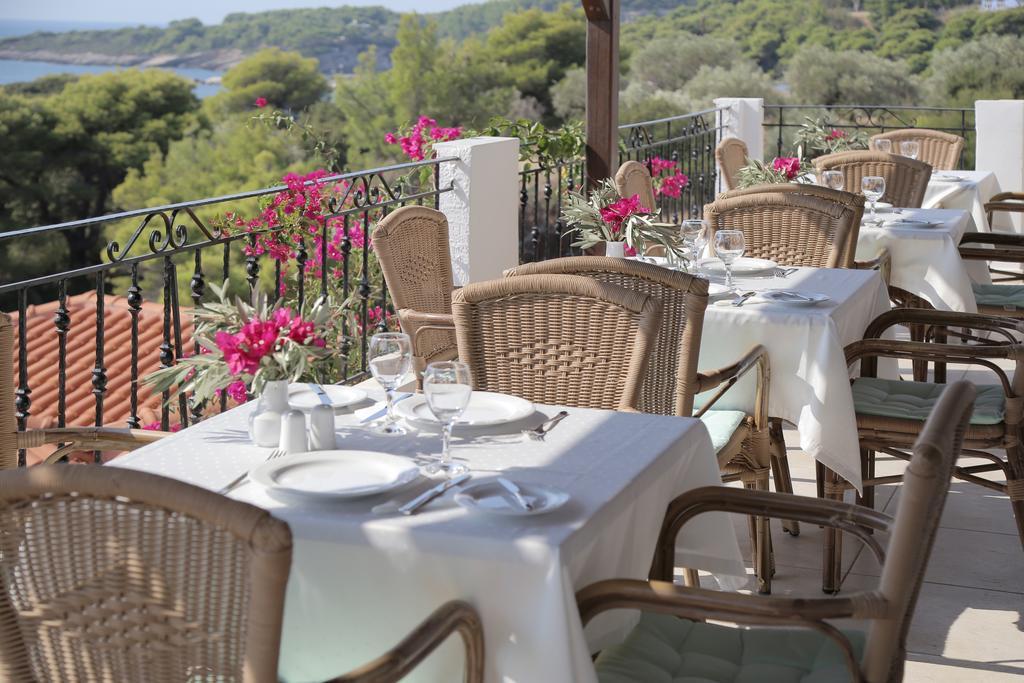 Hotel Yalis 4*