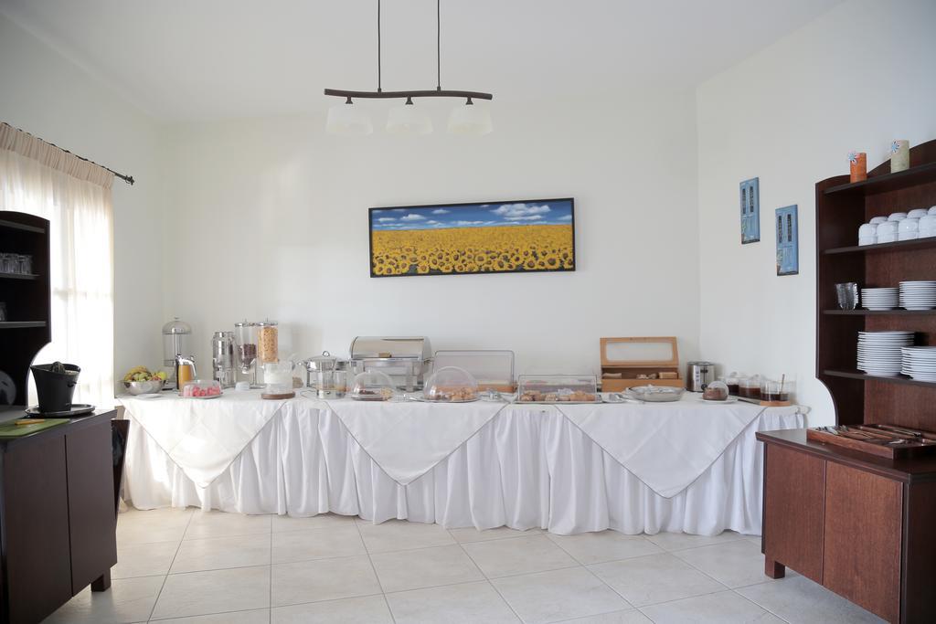 Hotel Yalis 4*