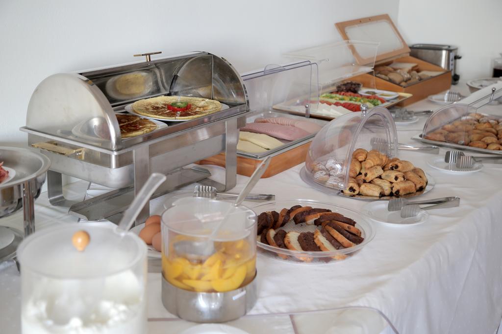Hotel Yalis 4*